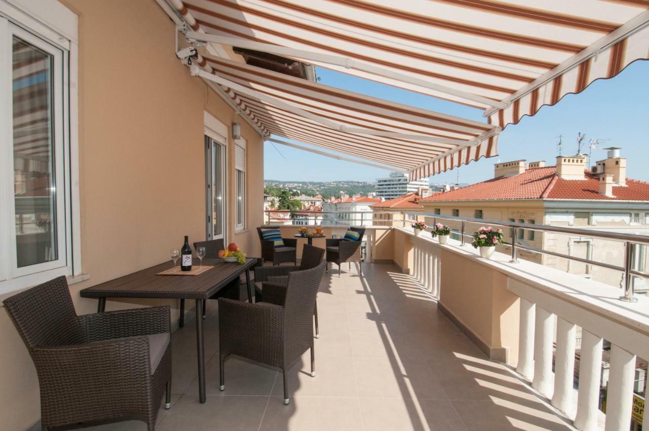 Iva, Opatija Centar Apartment Ngoại thất bức ảnh