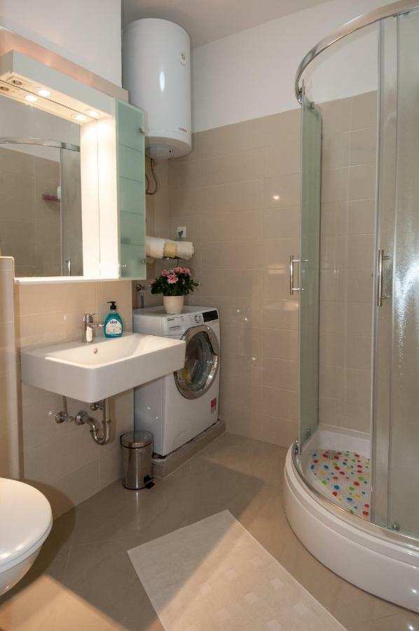 Iva, Opatija Centar Apartment Ngoại thất bức ảnh