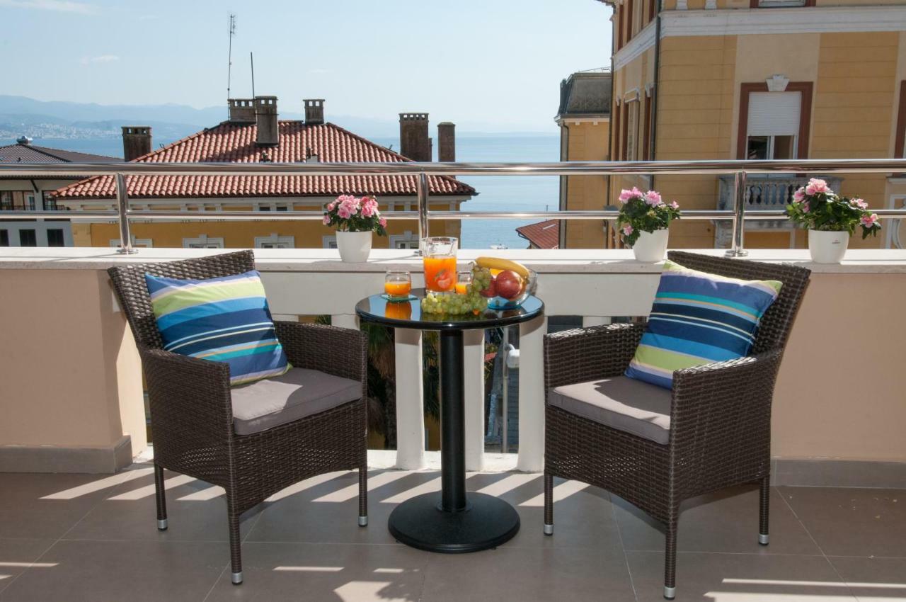 Iva, Opatija Centar Apartment Ngoại thất bức ảnh